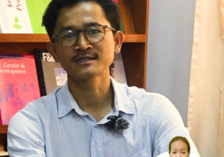 Ponlok Chomnes “Give to Gain” Campaign #6: Empowering Women Researchers to Shape Policy and Development in Cambodia